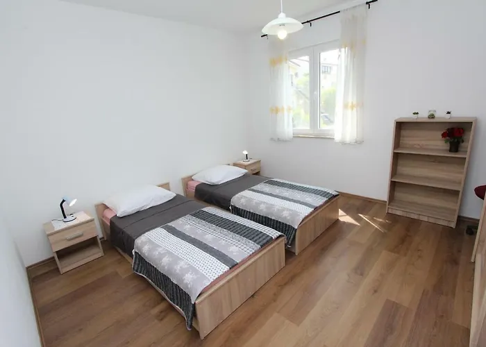 Apartment Dina